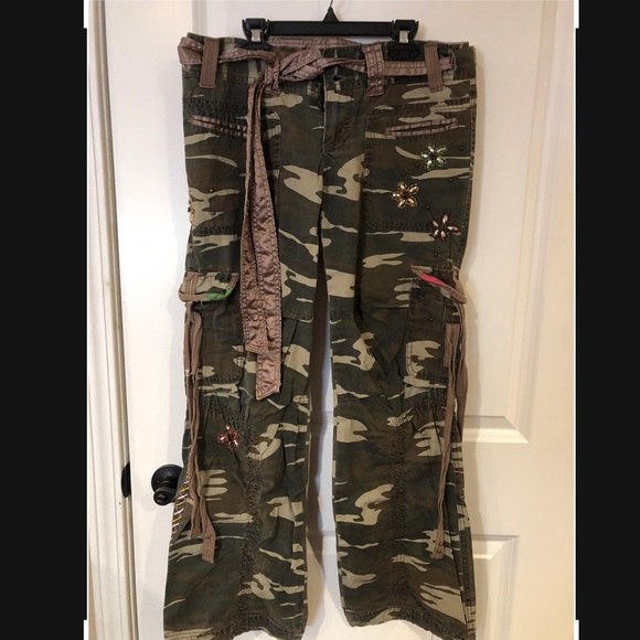 Forever 21 / Gadzooks Pants - Embellished Army Style Cargo Pants